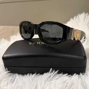 Authentic Versace Medusa Biggie Sunglasses